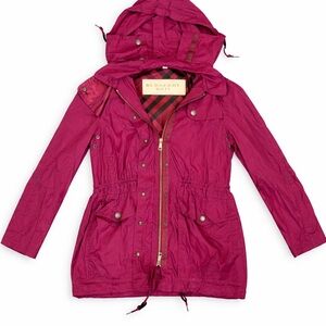Burberry Brit Fuchsia Hooded Rain Jacket Women’s Size 6 Lightweight